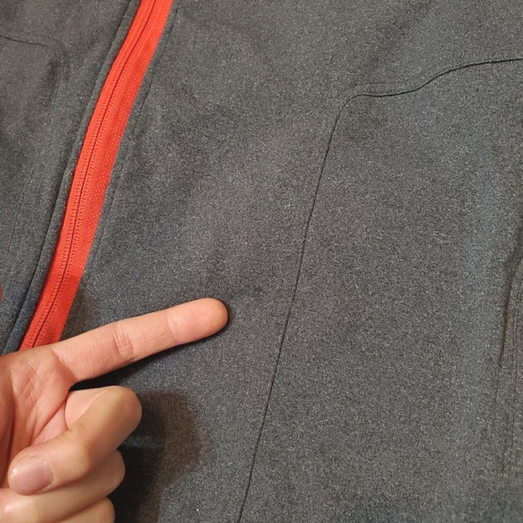 Lululemon heathered grey jacket. Red touch. Y2K. Men size M. - Picture 7 of 10